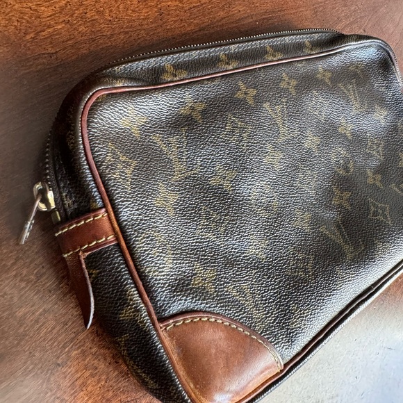 LV Vintage Wristlet Louis Vouitton - Picture 13 of 16